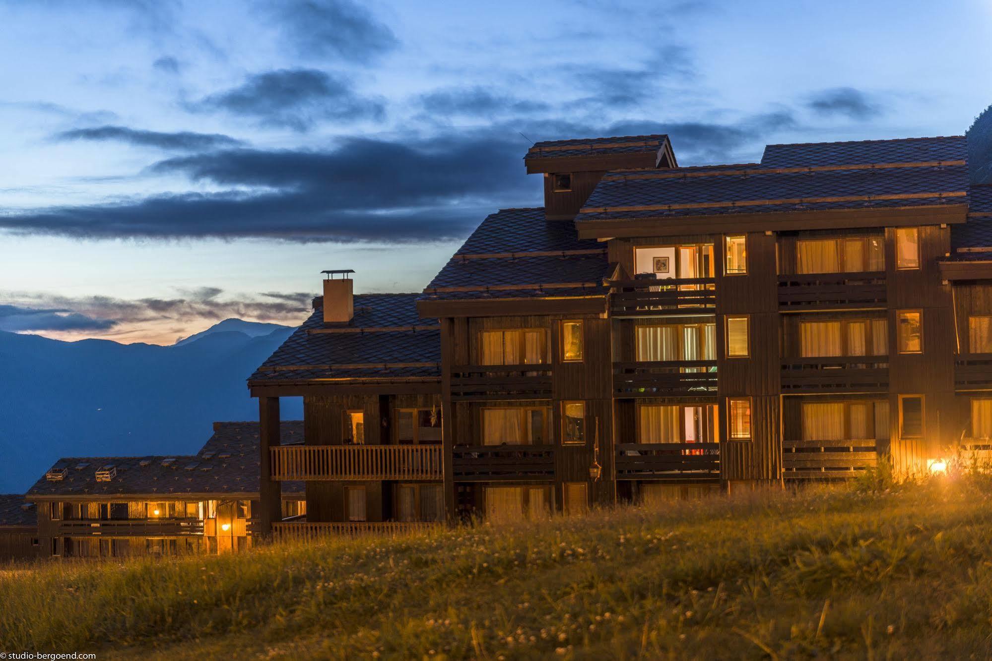 Résidence Pierre&Vacances Les Chalets des Arolles Macot-la-Plagne Exterior foto